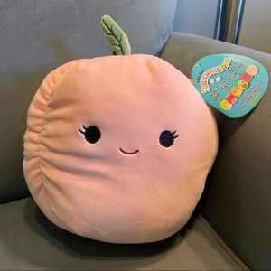 Phyllis the Peach Squishmallow